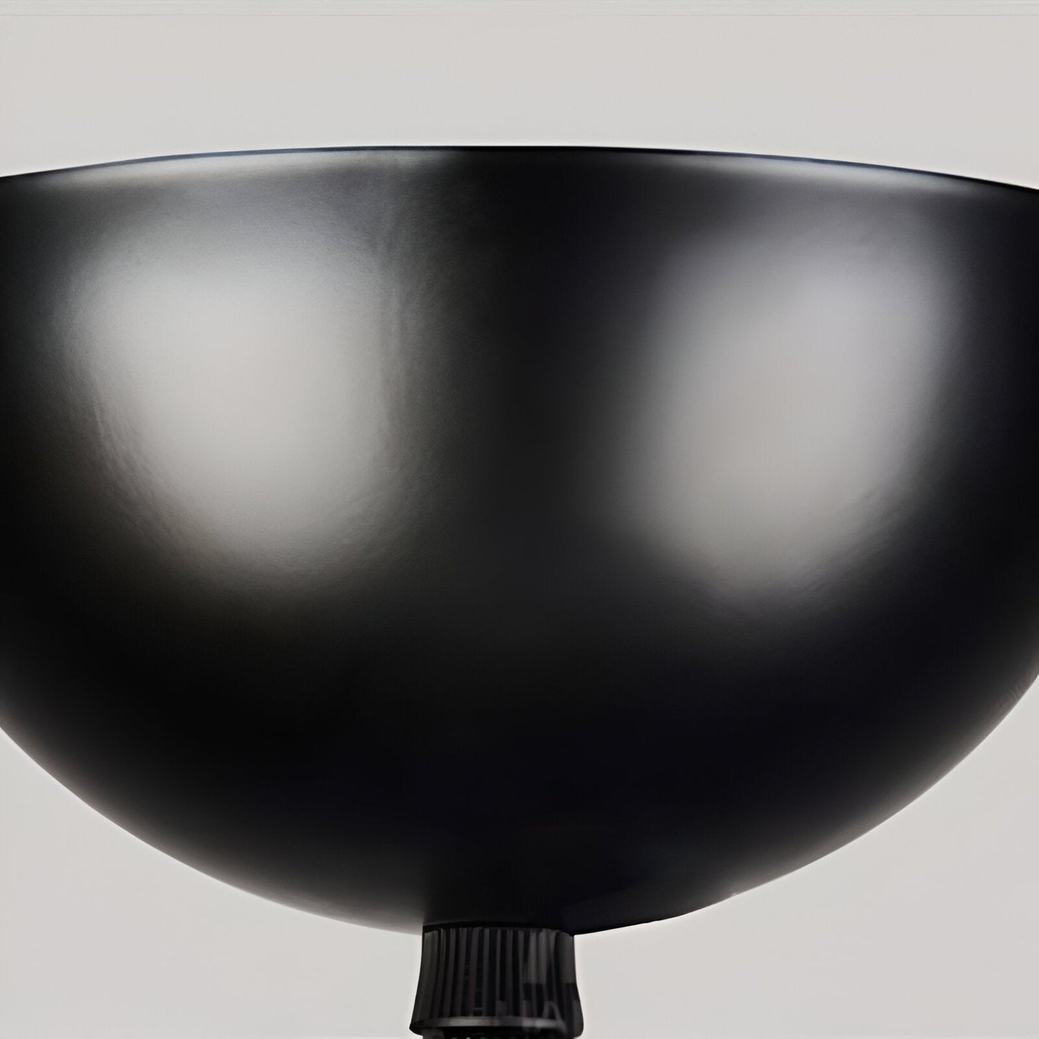 AppleGlow Taklampa – Konstnärlig E27 Taklampa i svart-vitt med solsdesign
