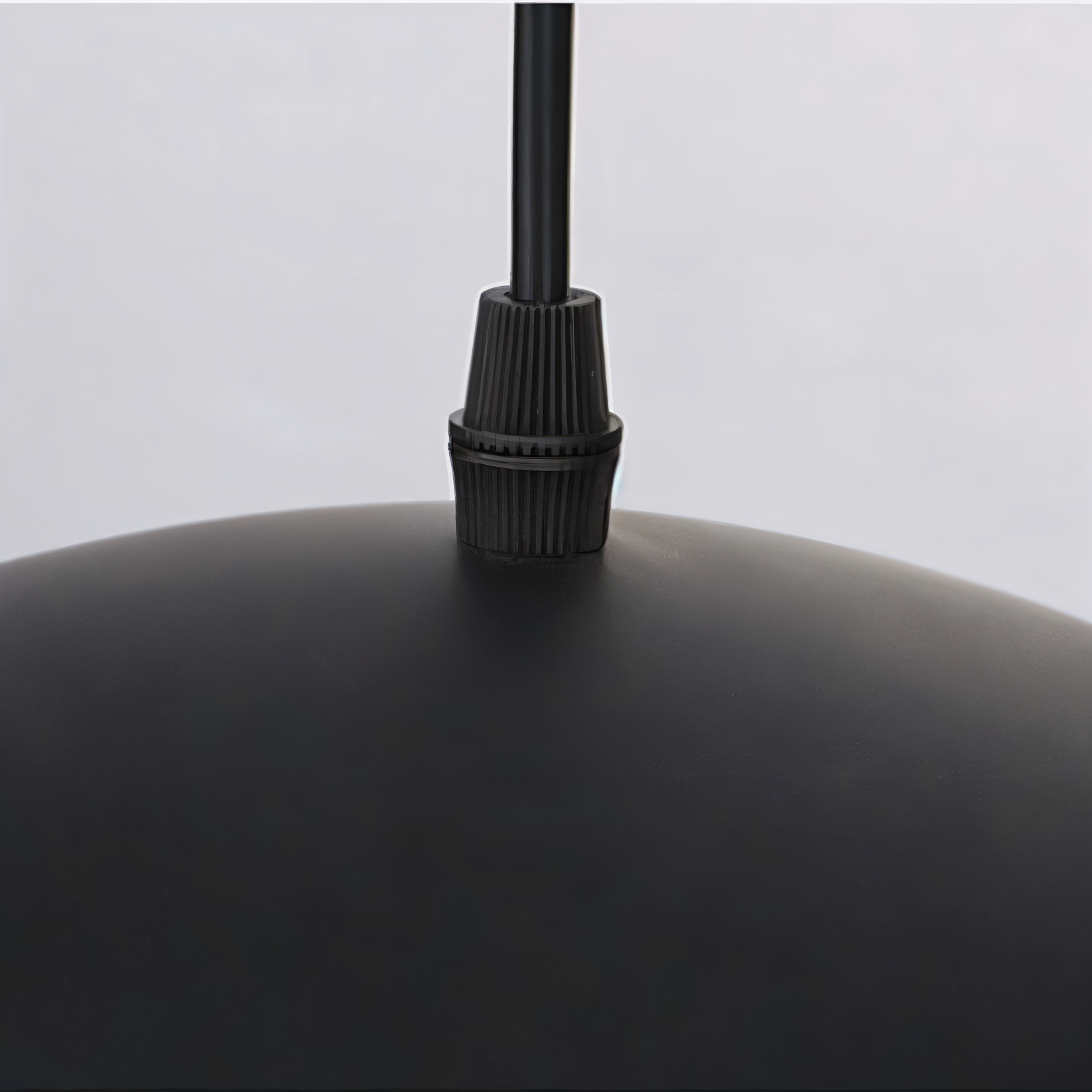 AppleGlow Taklampa – Konstnärlig E27 Taklampa i svart-vitt med solsdesign