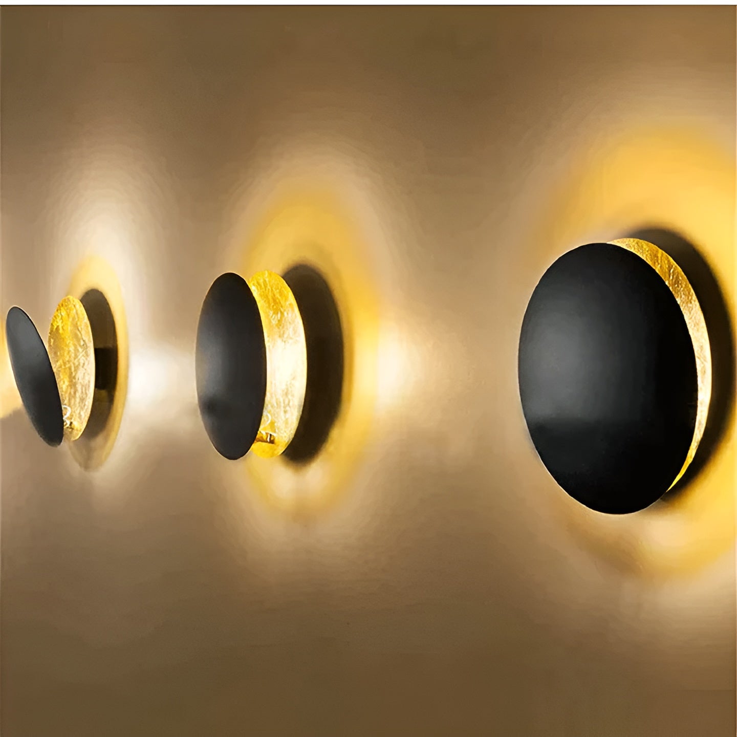 Lunara Halo | 360° roterbar LED-vägglampa med ambient ljus