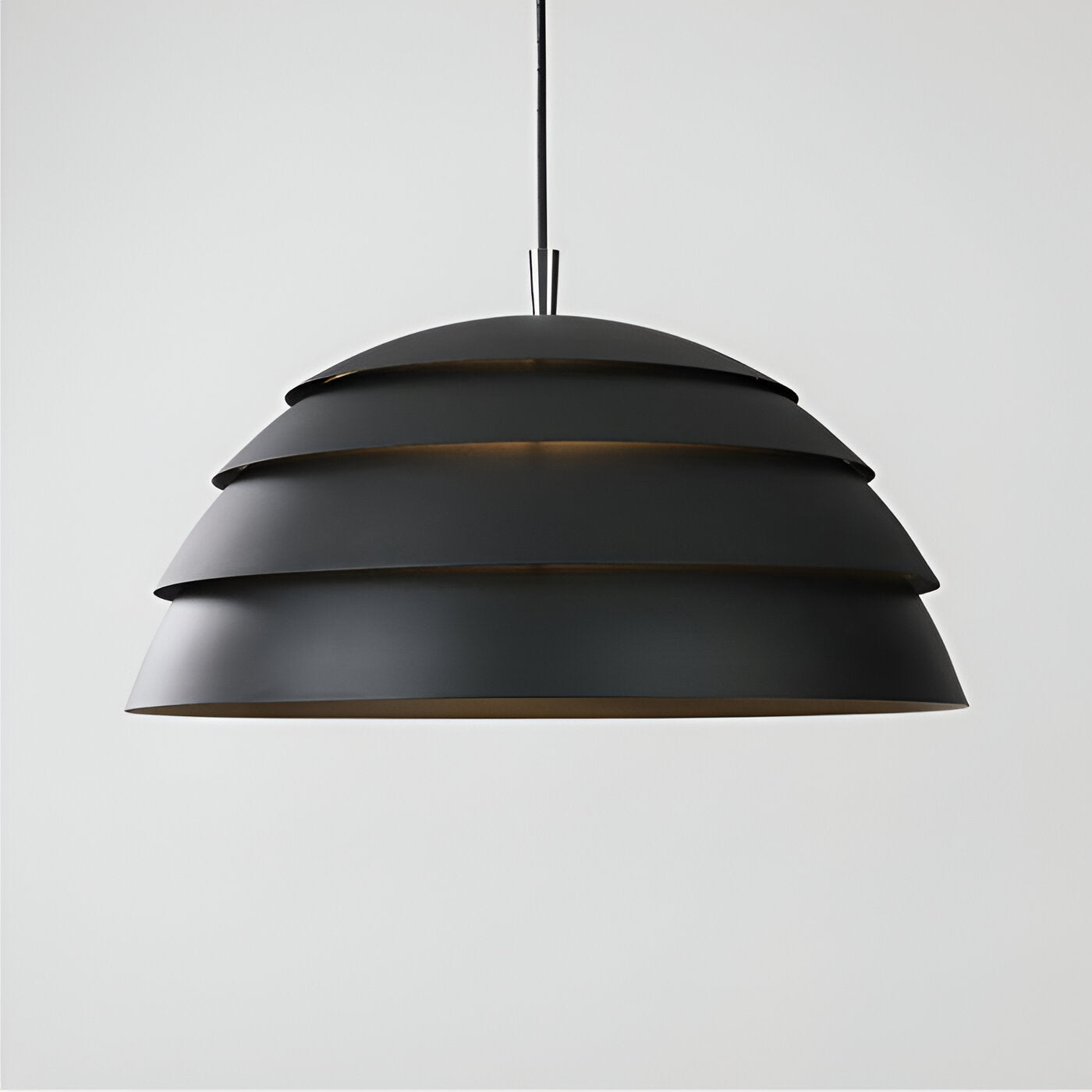 Lunava | Minimalistisk pendellampa med kupolskärm