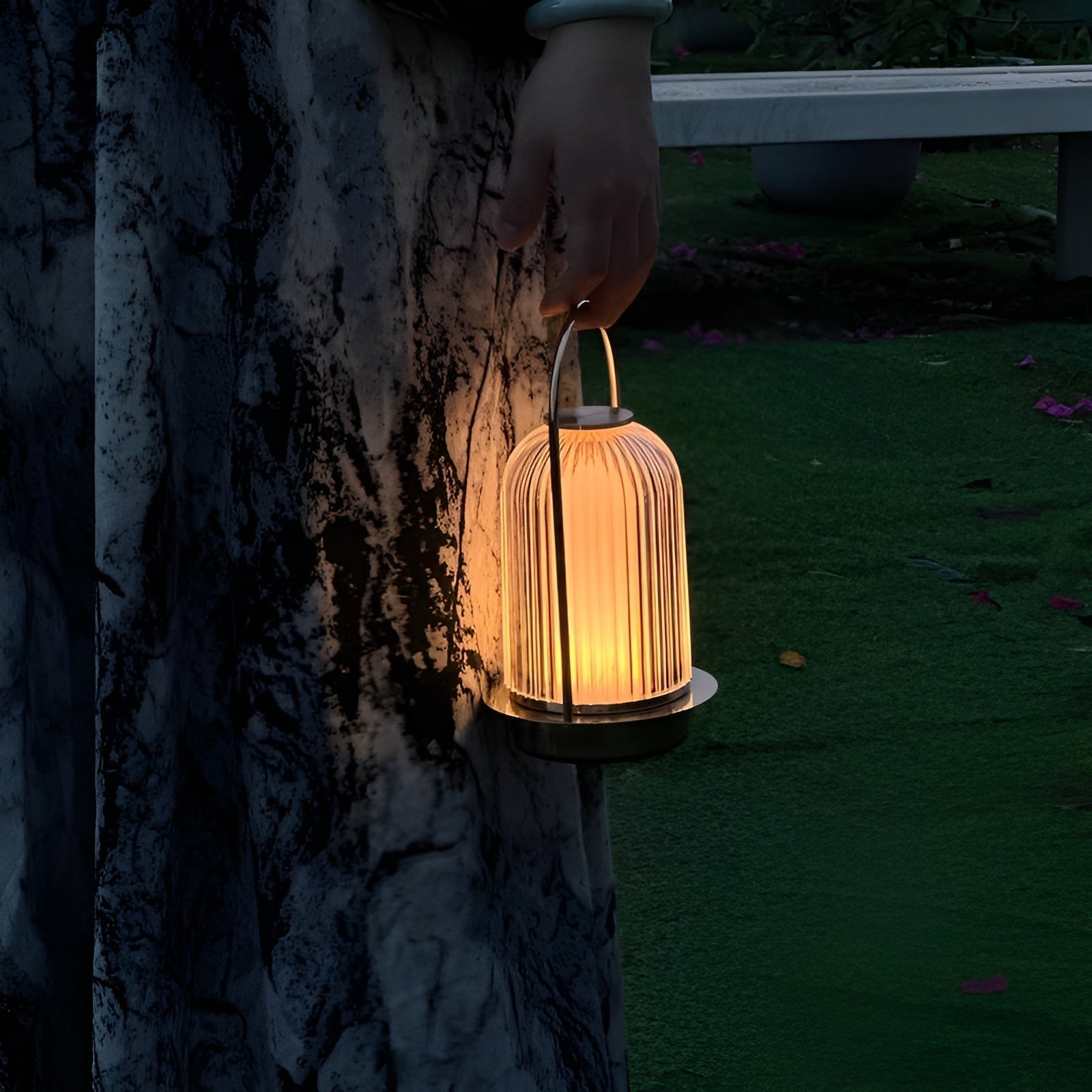 LumaLite Bärbar Akryl Bordslampa - Idealisk lampa för camping och hemmabruk med touchkontroll