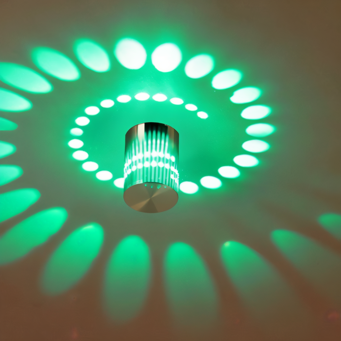 Lythera | Cylindrisk LED Vägglampa med färgad spiralbelysning