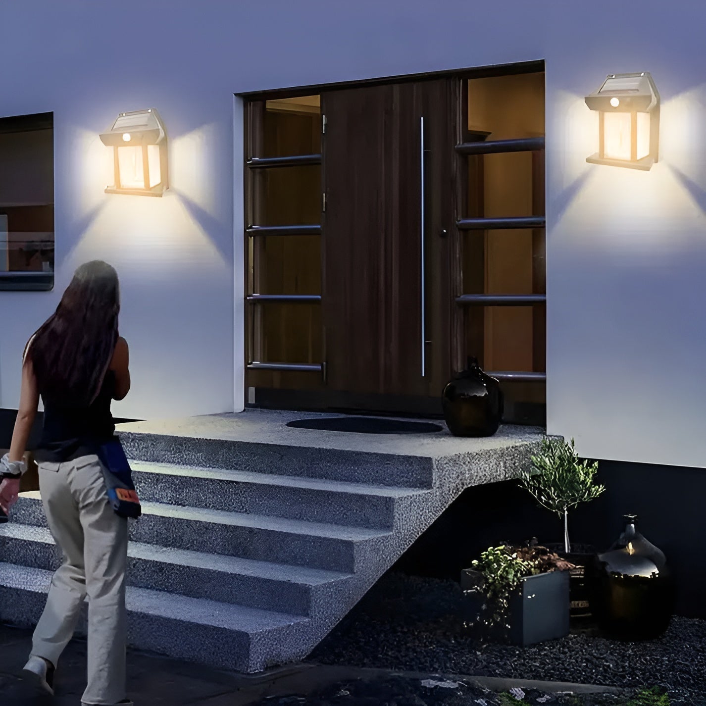 LumeXcel - Modern Solarvägglampa med Rörelsesensor