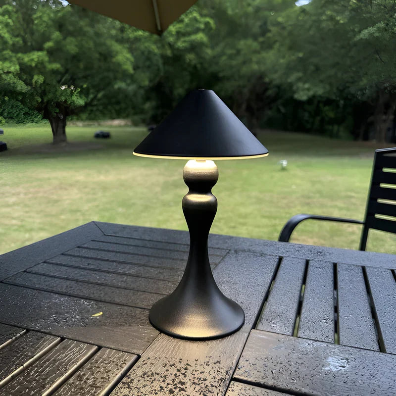 RetroLite – Trådlös bordslampa med justerbar ljusstyrka och böjd design