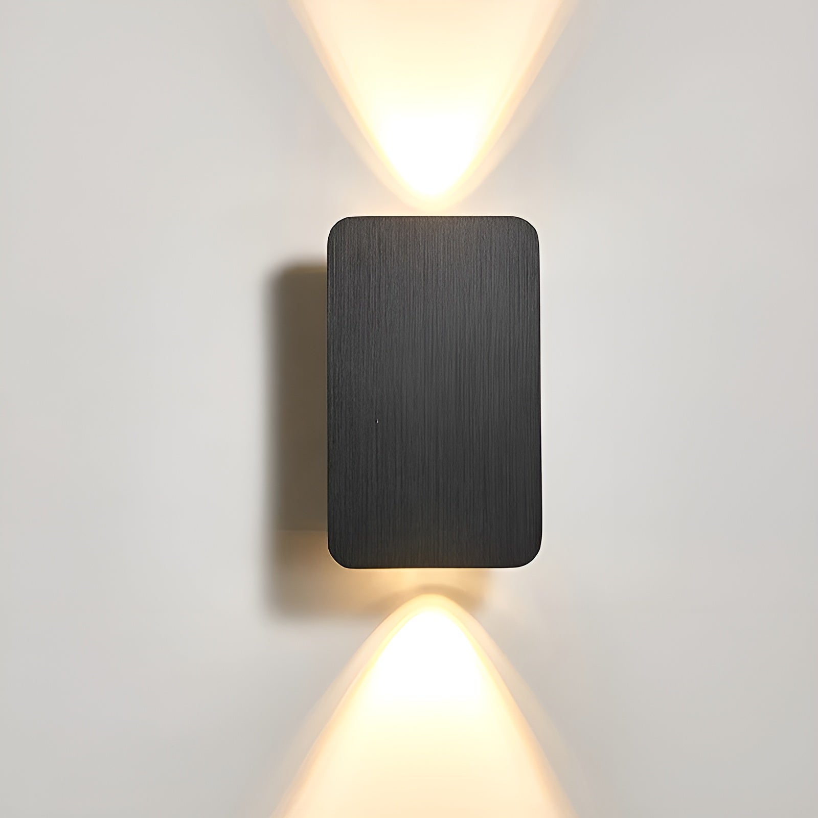 GlowForm Mini | Rektangulär LED-vägglampa i minimalistisk stil för varm atmosfär