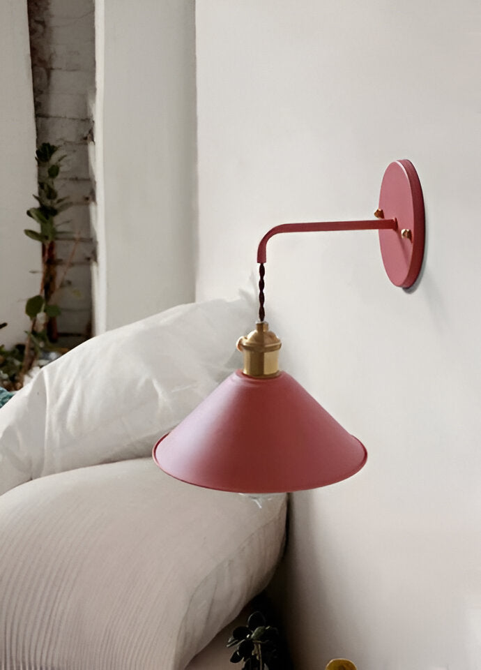 Carvallo – Vintage-Inspirerad Vägglampa med Lekfull Elegans