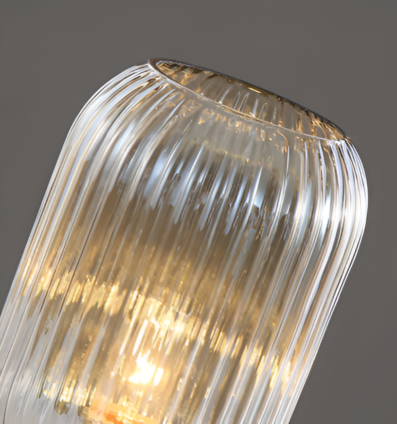 Oriantha | Nordisk bordslampa med ribbat glas