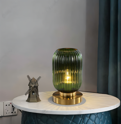 Oriantha | Nordisk bordslampa med ribbat glas