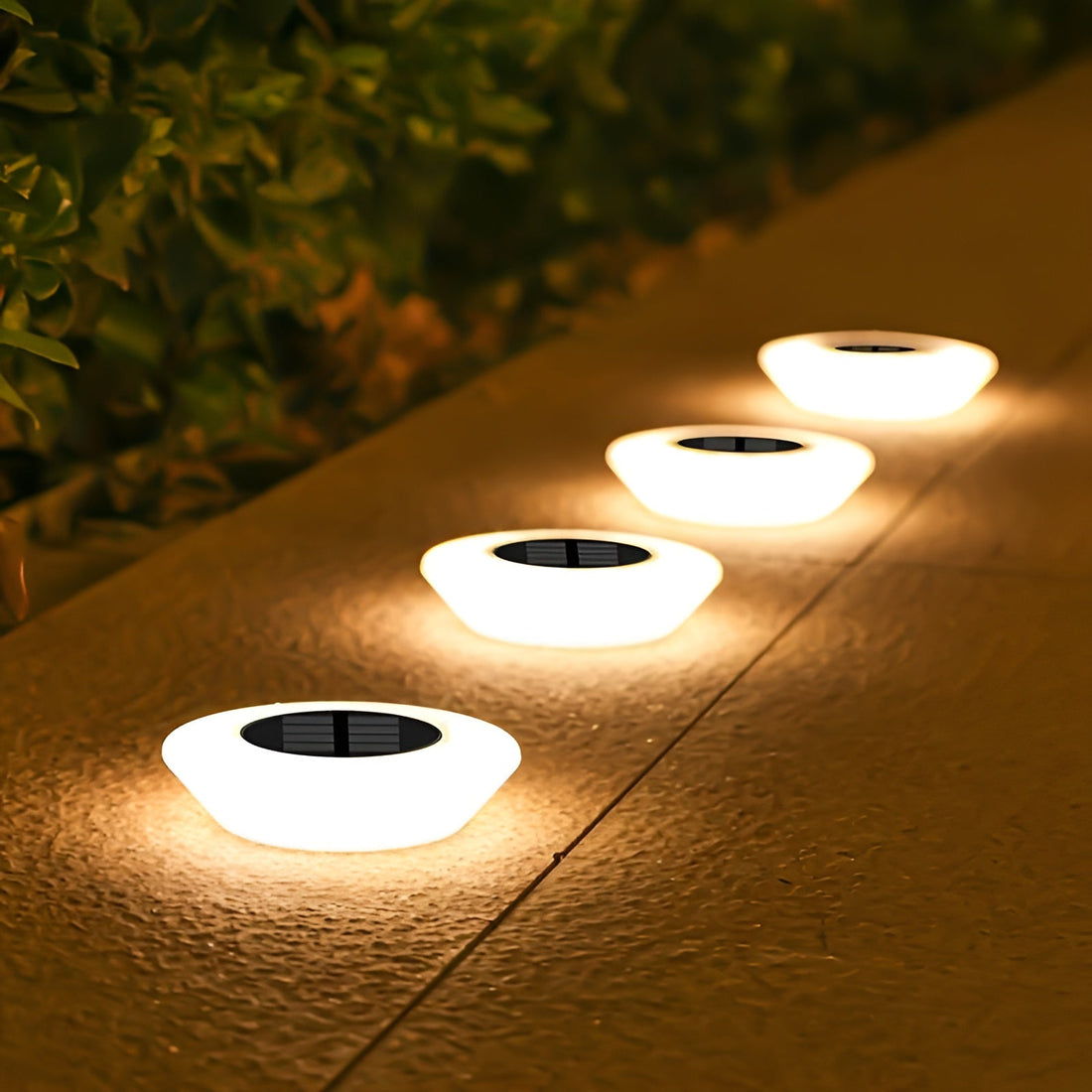 LumiPath Nova | Solarbetsrad LED Trädgårdslampa för stilfull utomhusbelysning