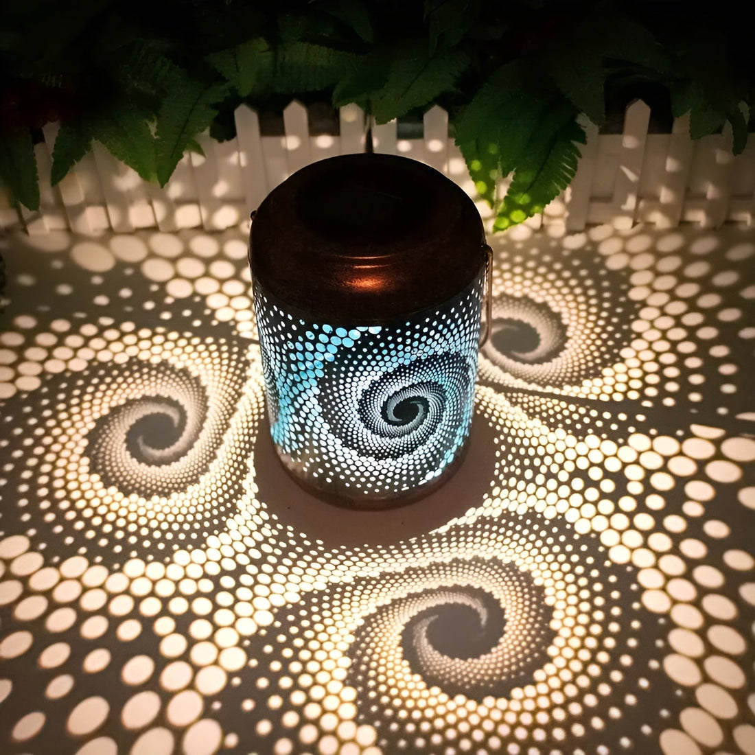 SpinSphere - Solprojektorlampa med Spiraleffekt för Utomhus