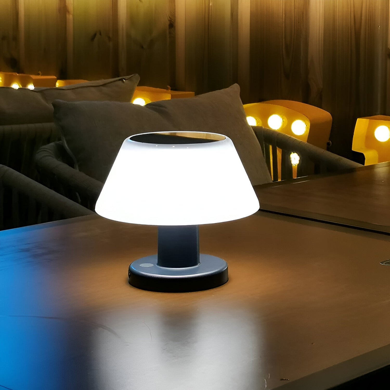 SolarPixie - Stilig Solarlampa för Inomhus och Utomhus