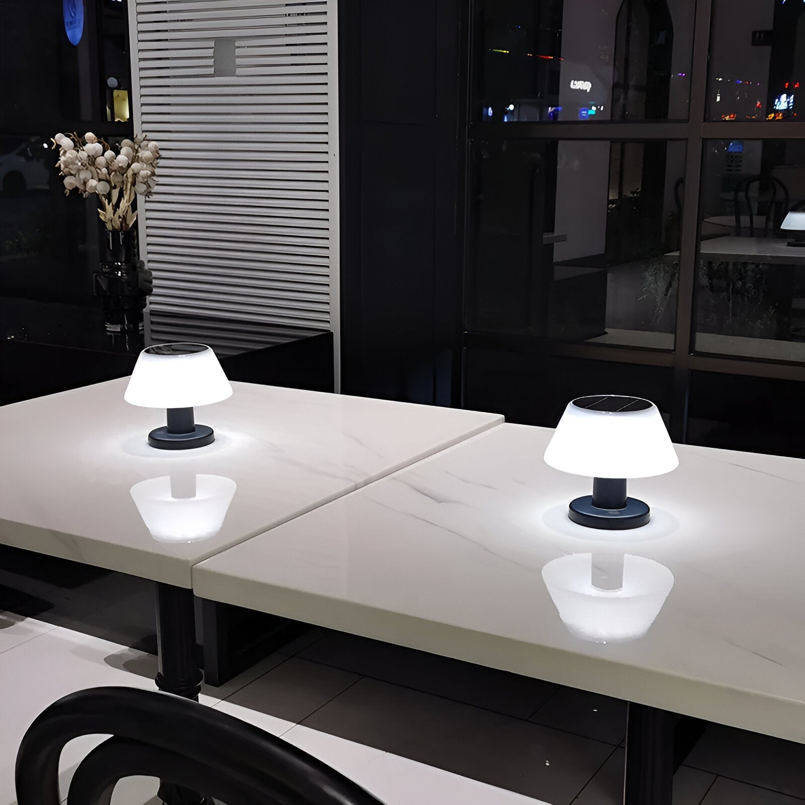 SolarPixie - Stilig Solarlampa för Inomhus och Utomhus