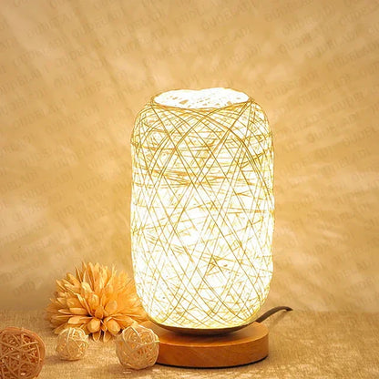 RusticGlow - Träbordslampa med repdesign – Handgjord LED-dekorativ lampa