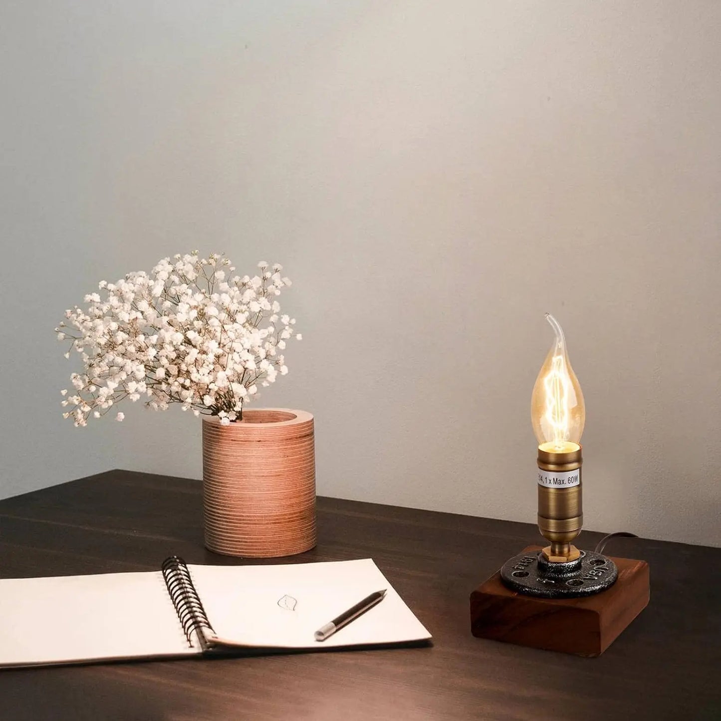 RetroWood - Träbordslampa i Vintage Industriell Stil