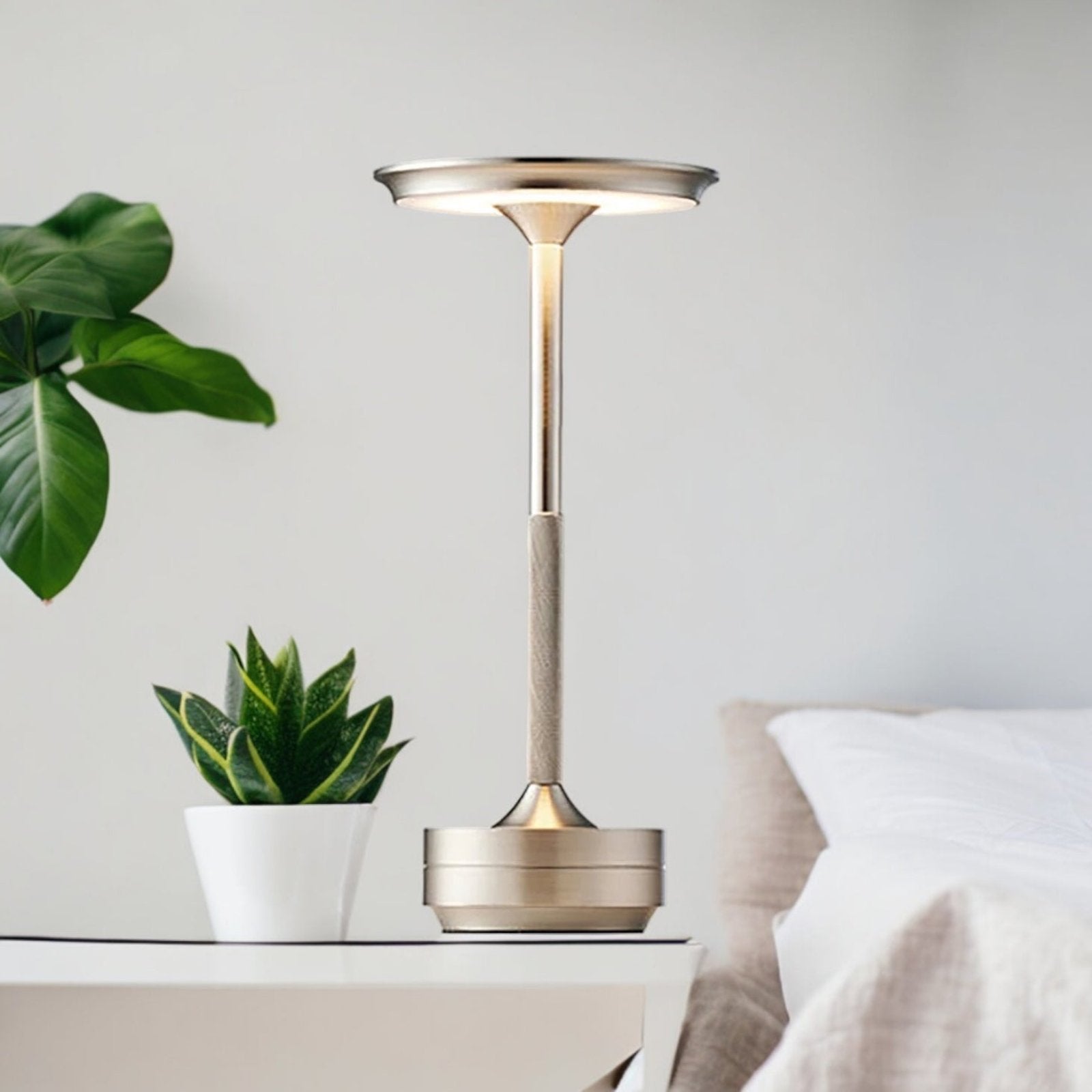 LED Bordslampa Modern Guld Metall Uppladdningsbar