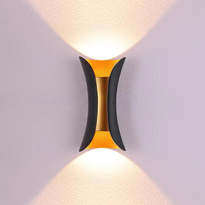 Vattentät LED Vägglampa | 7.9–11.8 x 3.9–4.7 tum | Aluminium &amp; Glas | IP65 Klassad Modern Utomhusbelysning | Brick by Brick