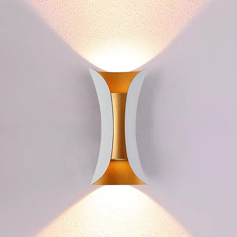 Vattentät LED Vägglampa | 7.9–11.8 x 3.9–4.7 tum | Aluminium &amp; Glas | IP65 Klassad Modern Utomhusbelysning | Brick by Brick