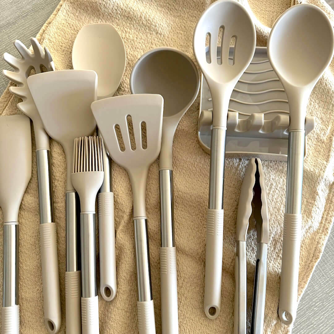 Carvallo FlexKit Kökstillbehör Set 12-delar | Värmebeständigt silikon | Med hållare | BPA-fri