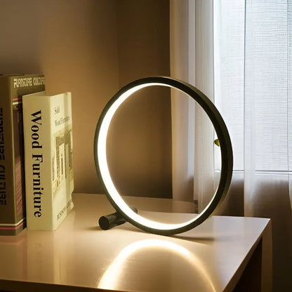Nuvéa Halo | USB-C LED-bordslampa med dimmer och runt design
