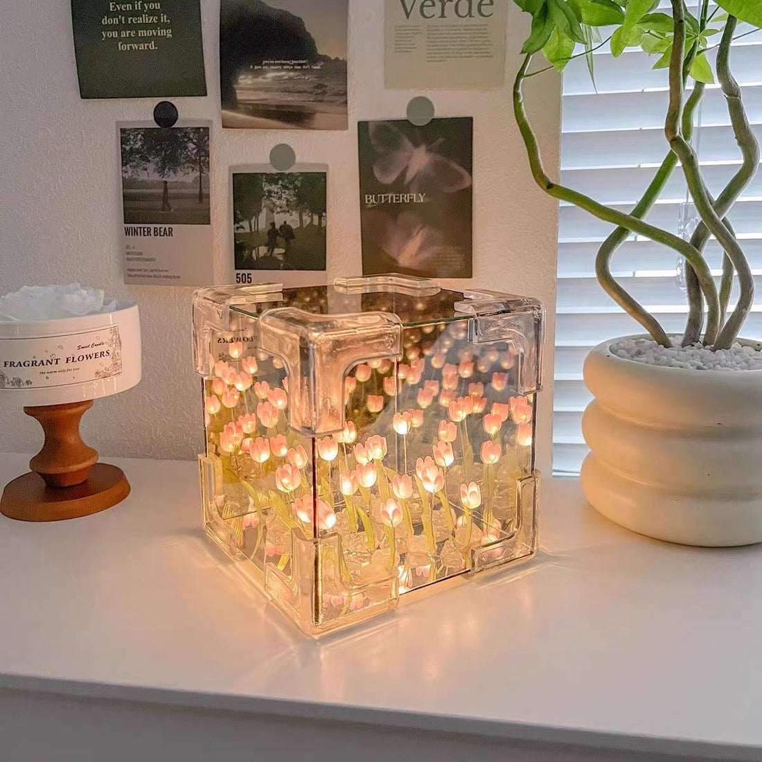 BloomLight – Elegant lampa med blommig design