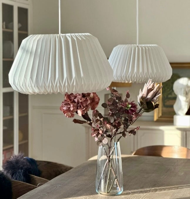 LunaBloom – Mjuka kurvor i hängande form