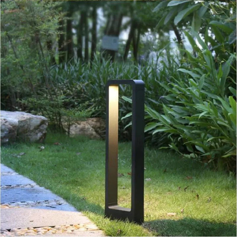 LuxiLicht -Elegant Aluminium Stående Utomhuslampa
