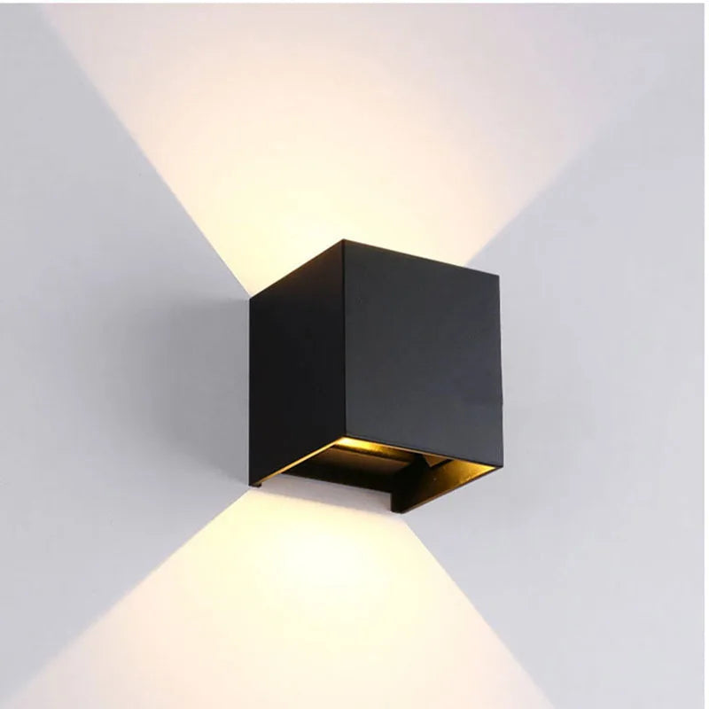 RadiantLux - Modern Vägglampa för Inomhusbruk