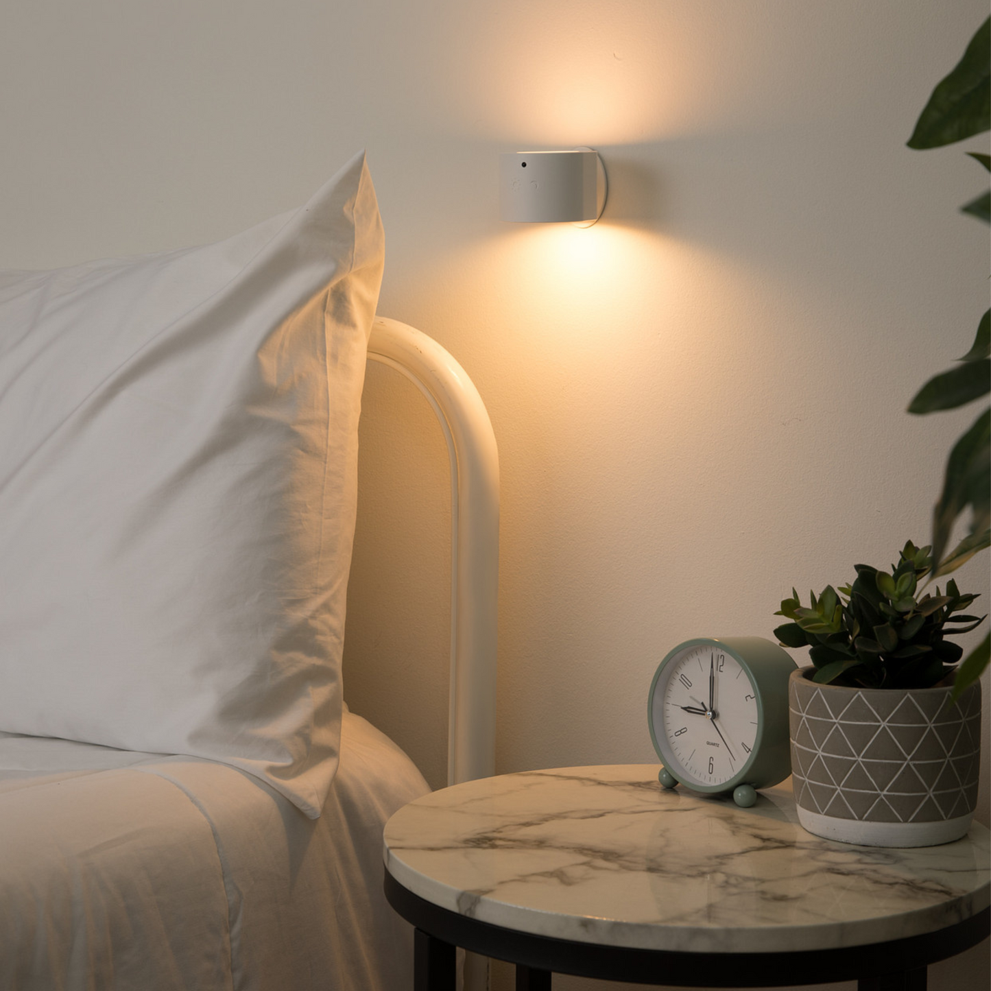 InfinityGlow – Oändligt Djup LED Vägglampa | 1+1 Gratis