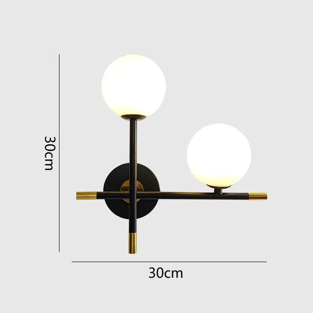 GlobeGlow - Modern LED Vägglampa med Glasbollar Stilren Belysning