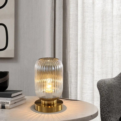 Isa Kristallbordslampa - Skandinavisk designglaslampa, modern elegant inredning