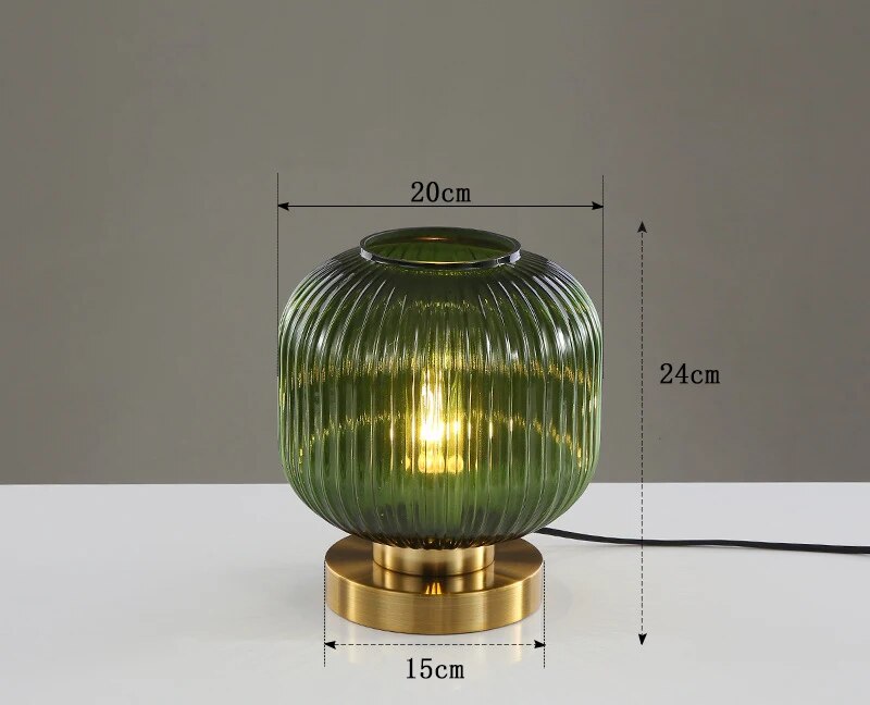 Isa Kristallbordslampa - Skandinavisk designglaslampa, modern elegant inredning