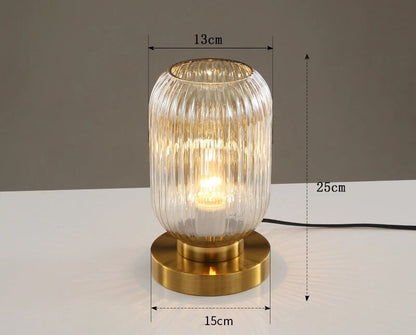 Isa Kristallbordslampa - Skandinavisk designglaslampa, modern elegant inredning