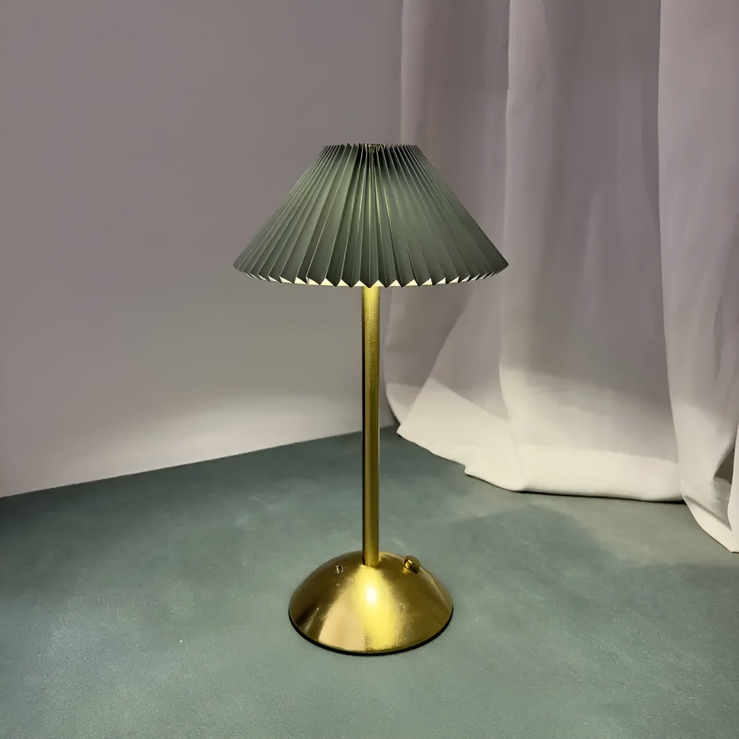 Carvallo – Trådlös Bordslampa med Elegant Design och Justerbar LED-belysning