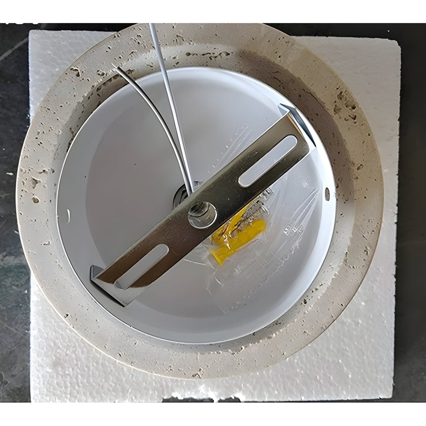 RetroTravertine Light - Wabi-Sabi Japansk LED Vägglampa i Krämstil