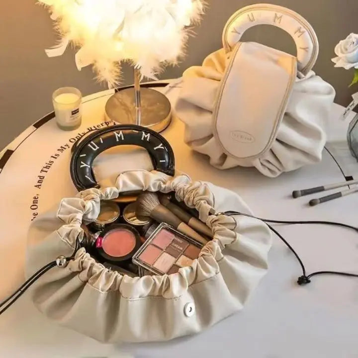 Carvallo – Den sminkväska som breder ut sig för dig!