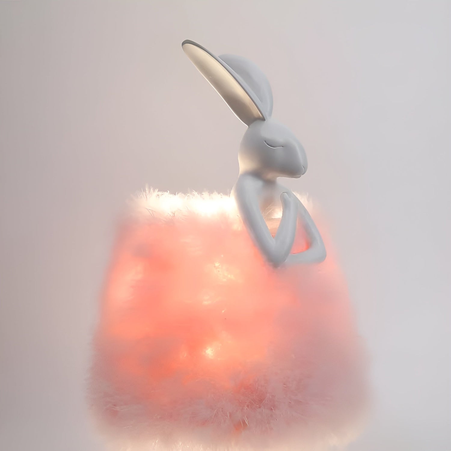 FluffRabbit Lampa - Elegant Kaninbordslampa med Fjäder