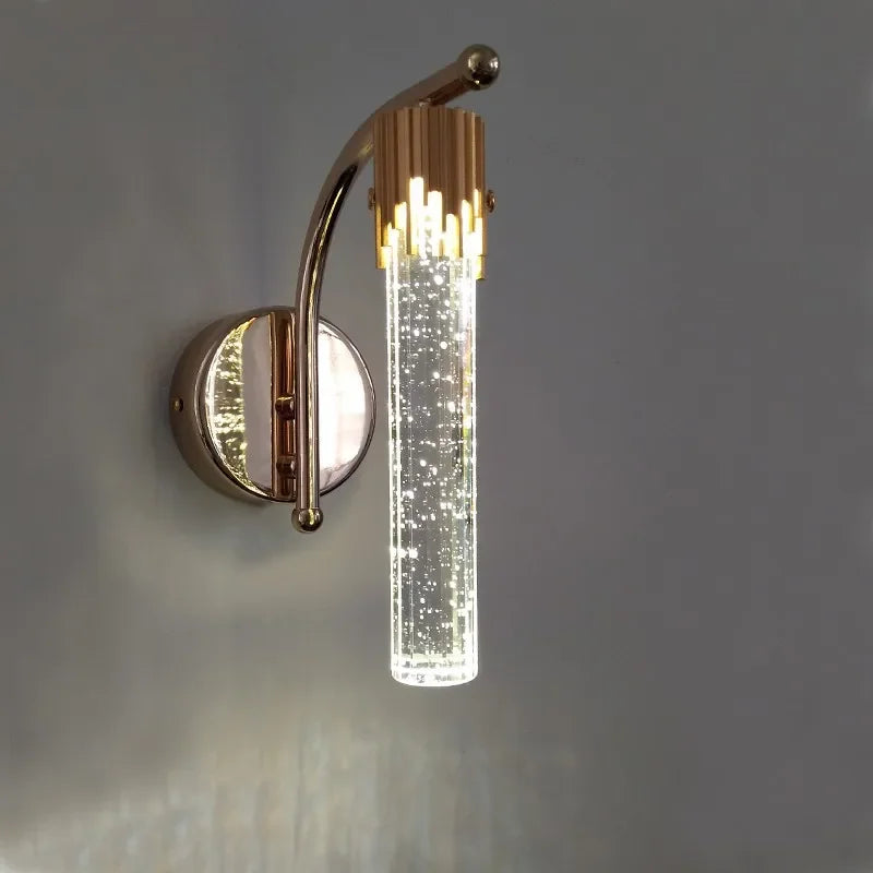 CrystalGlow - Modern kristallvägglampa med LED-belysning