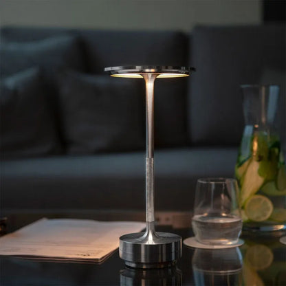 InduLume - Dimbart Industriell Bordslampa med LED-belysning