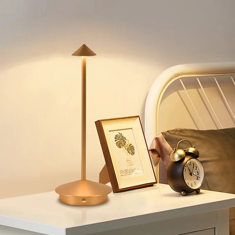 LuxeLicht - Modern Bordslampa med Touchsensor