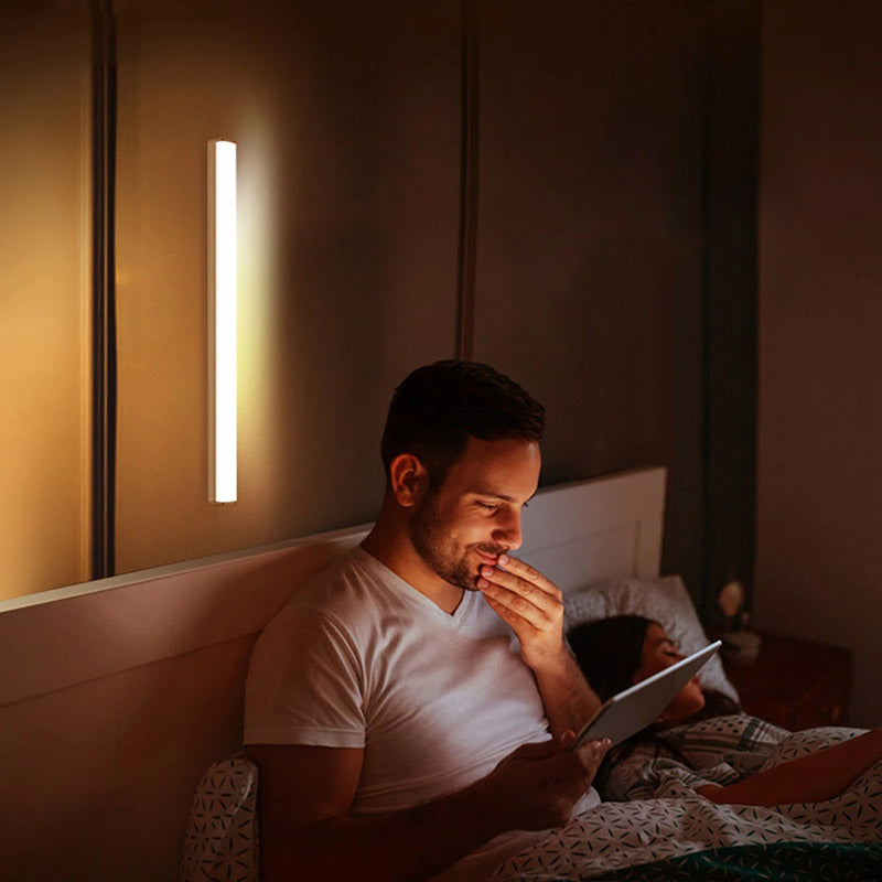 Carvallo - Uppladdningsbar lampa med slankt design