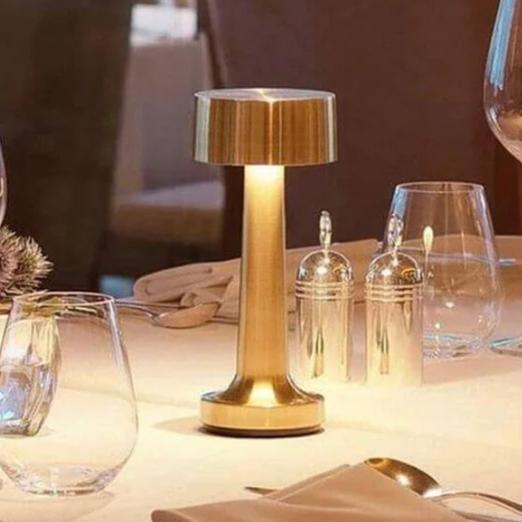 RoyaleGlow Trådlös LED Bordslampa – Dimbar Touch-Control Lampa för Hem & Kontor