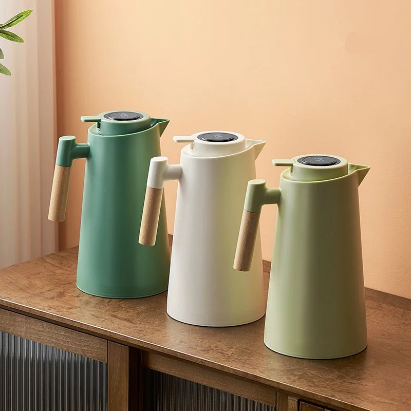 Lattea – Termoskan med temperaturvisning, läckagesäker design &amp; trähandtag