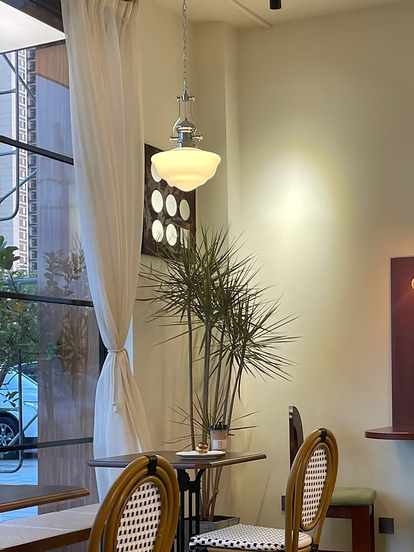 HaloFrame – Klassisk Skolhänglampa