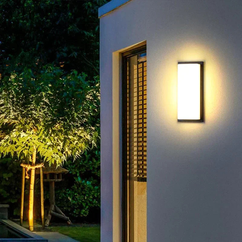 LuminAura - Modern LED Utomhusbelysning