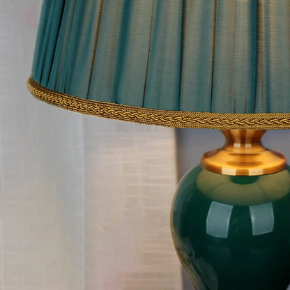 LumiCeram - Modern Keramisk Bordslampa | Stilren Belysning för Vardagsrum &amp; Sovrum