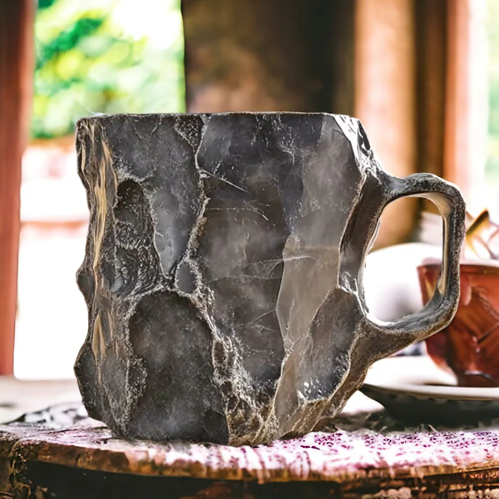 Kaffekopp med utseende av naturlig kristallsten