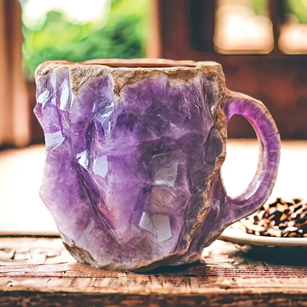 Kaffekopp med utseende av naturlig kristallsten