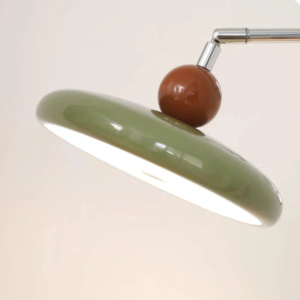 Väggmonterad Lola Svängarm Lampa – Minimalistisk Justerbar Belysning