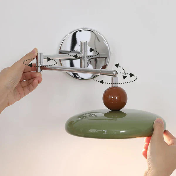 Väggmonterad Lola Svängarm Lampa – Minimalistisk Justerbar Belysning