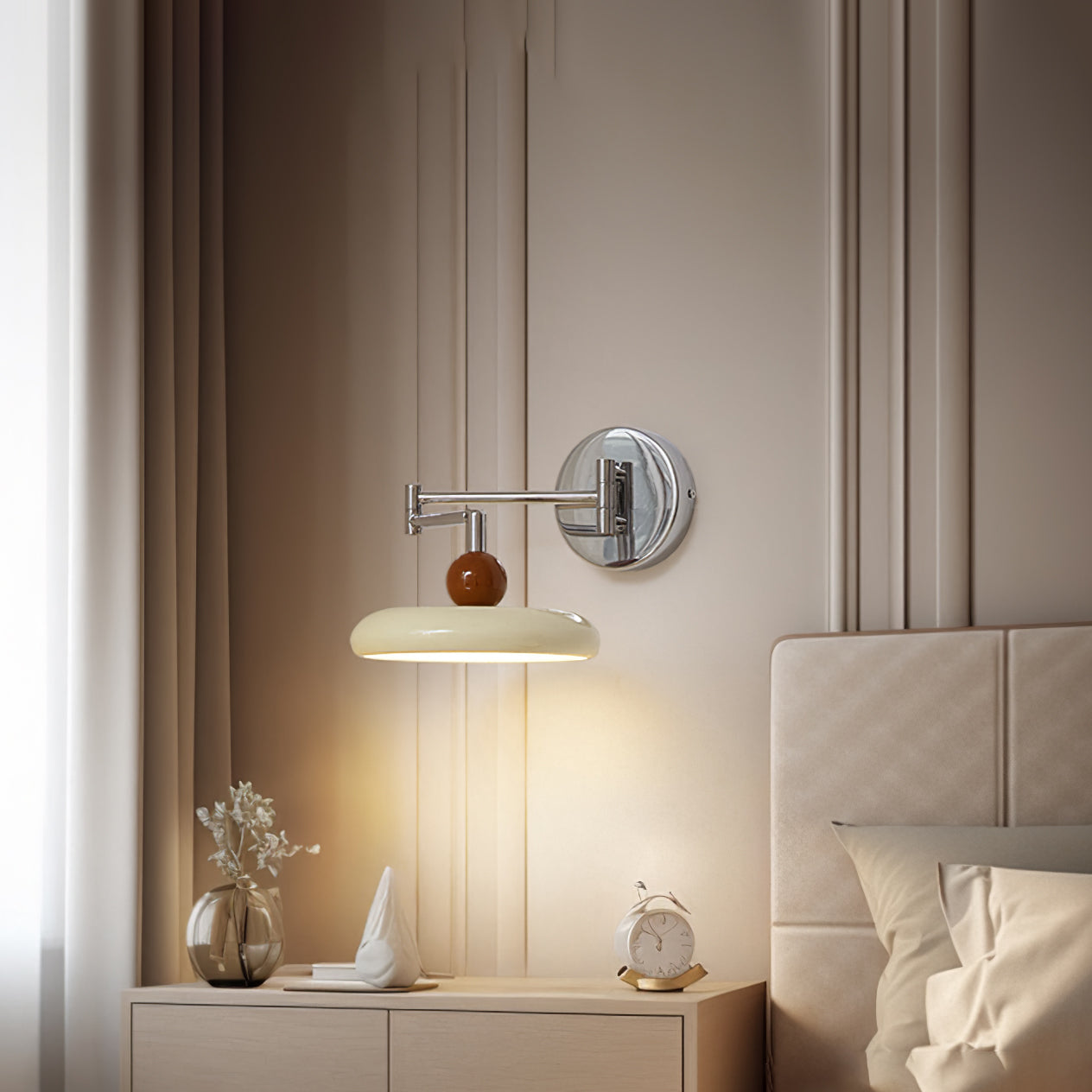 Väggmonterad Lola Svängarm Lampa – Minimalistisk Justerbar Belysning